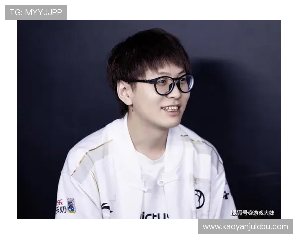 IG团队协作引发热议电竞圈对英雄联盟战术分歧的深度探讨